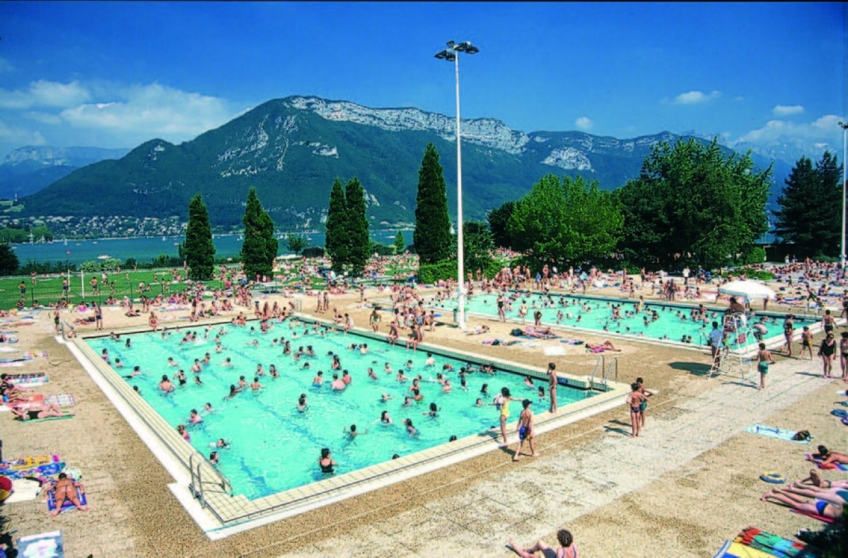 Les agents de la piscine et de la Patinoire d’Annecy sont en grève