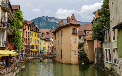 Investir dans l’immobilier à Annecy : bonne ou mauvaise idée ?