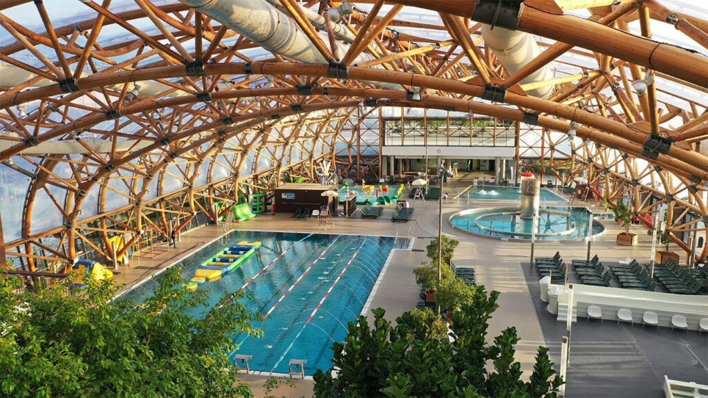 découvrir le meilleur parc aquatique d’annecy : attractions et conseils 2024